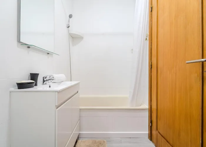 Mira Bracara By House And People *