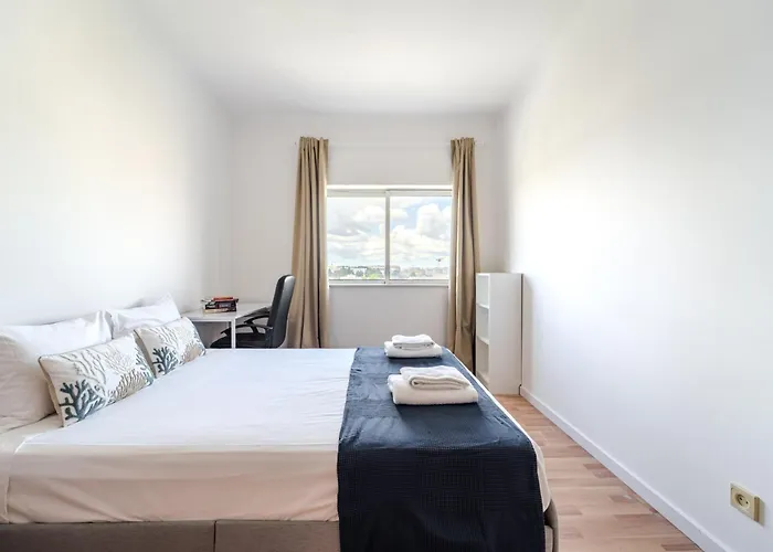 Mira Bracara By House And People * ブラガ